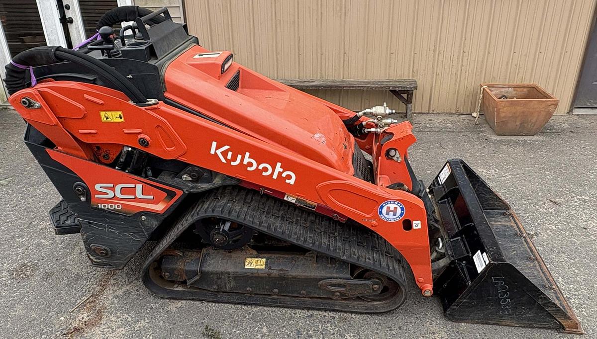 Used 2022 KUBOTA SCL1000