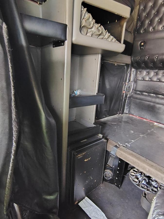 Used 2007 KENWORTH W900