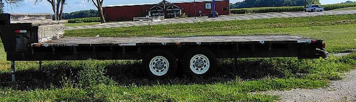 Used 2004 CUSTOM BUILT 33 foot