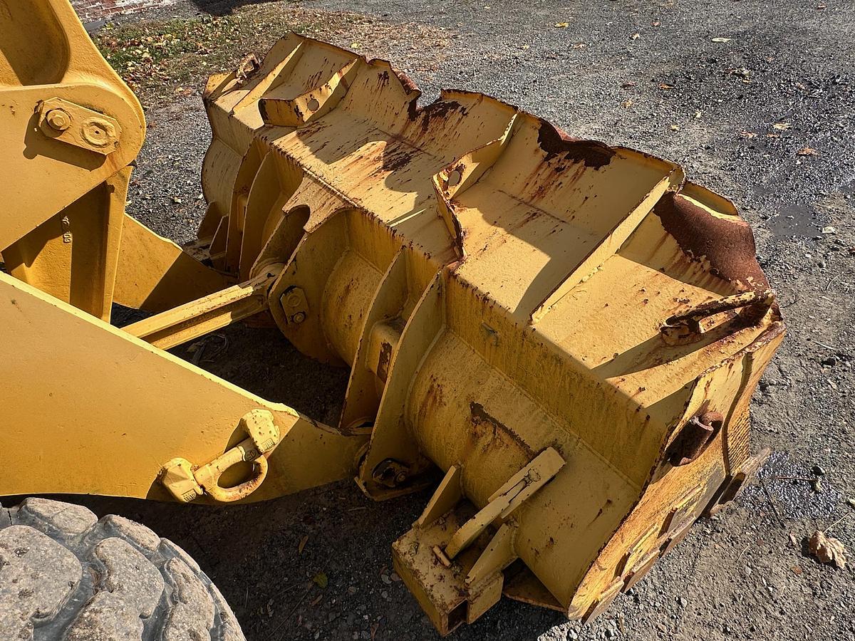 Used 1994 DEERE 444E