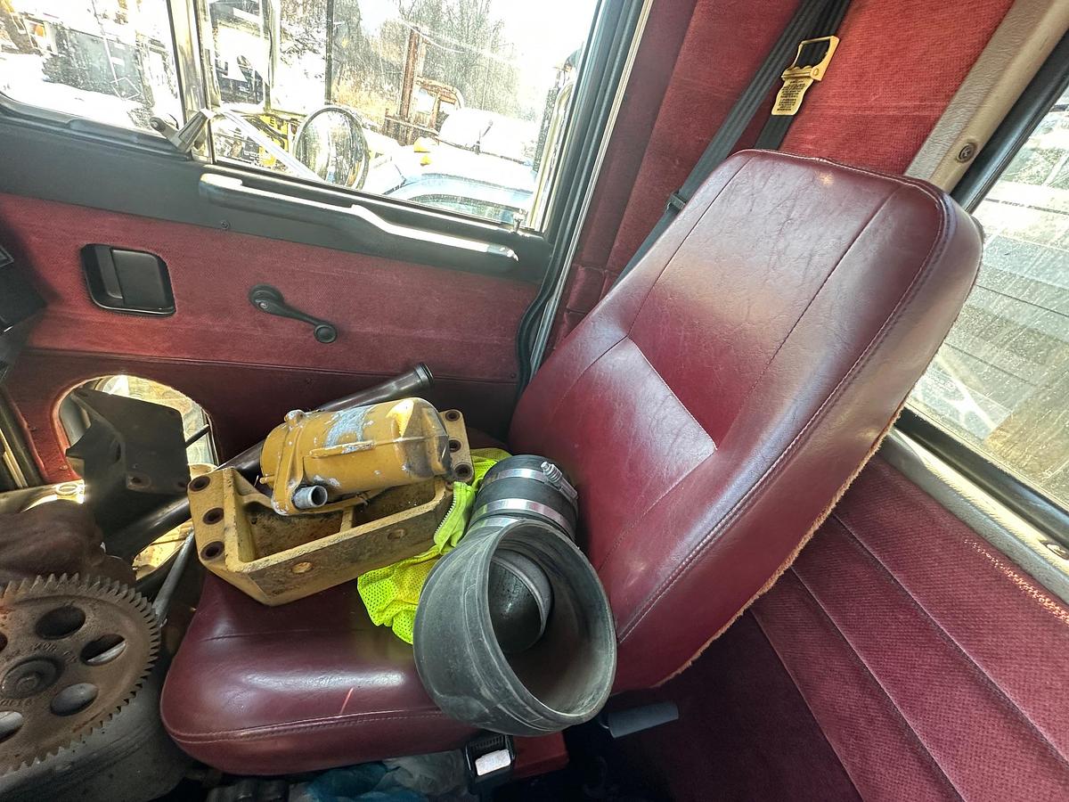 Used 1997 PETERBILT 389