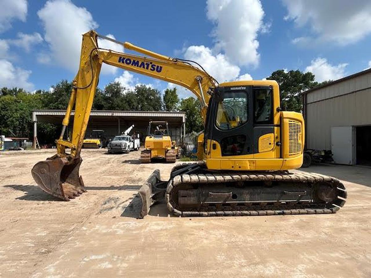 Used 2022 KOMATSU PC138USLC-11