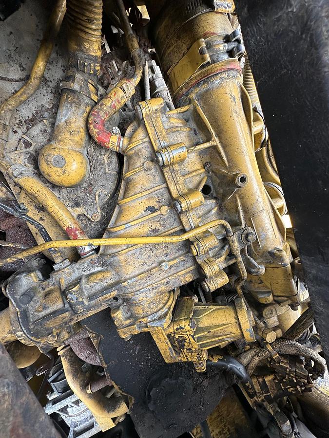 Used 2013 CATERPILLAR 962K