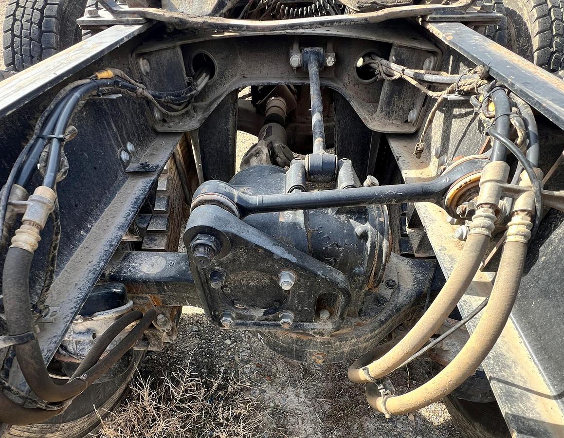 Used 2011 MACK Pinnacle CHU613