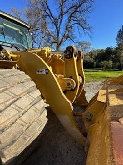 Used 2011 CATERPILLAR 980H