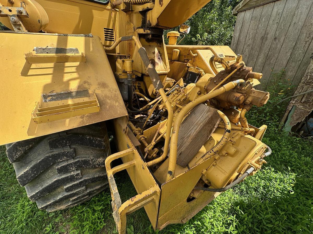 Used 1984 JOHN DEERE 762