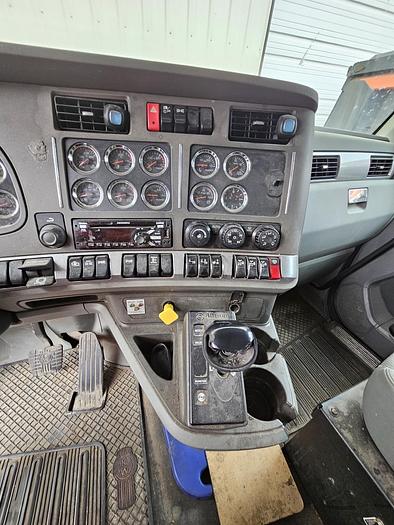 Used 2019 KENWORTH T880