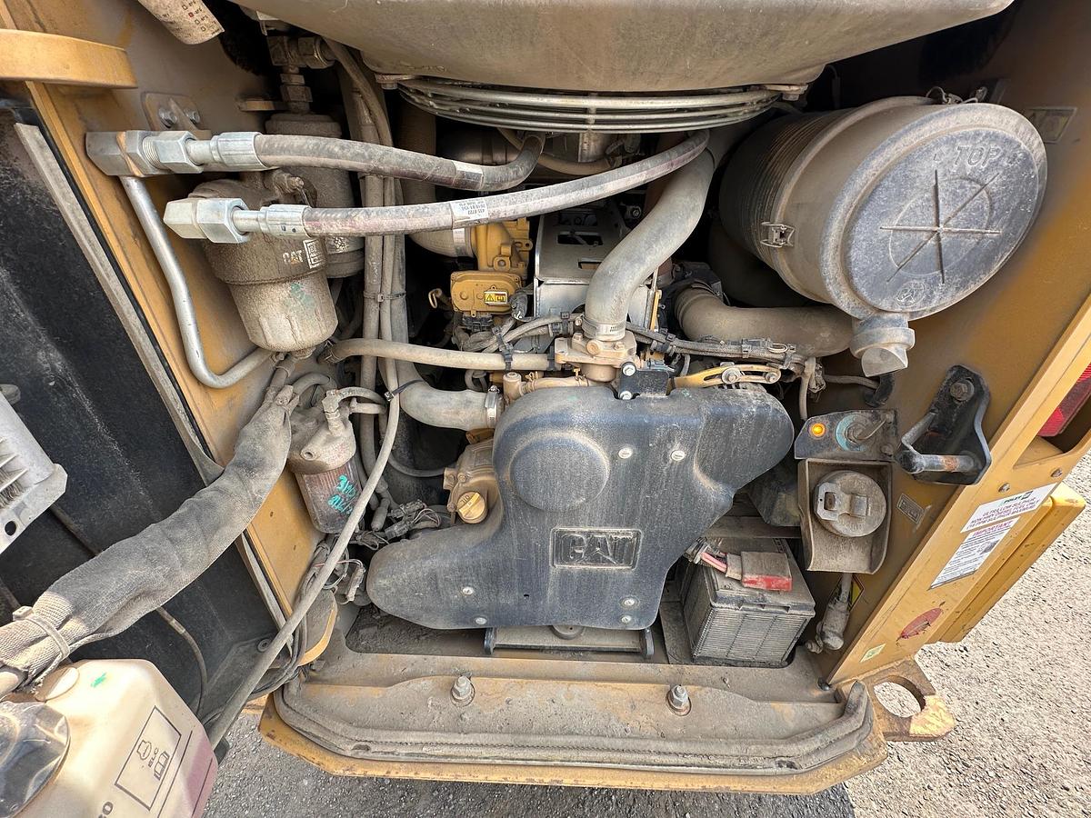 Used 2018 CATERPILLAR 272D2 XHP