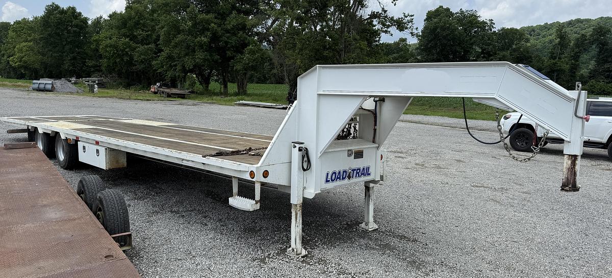 Used 2023 LOAD TRAIL Tandem Lo-Pro Gooseneck