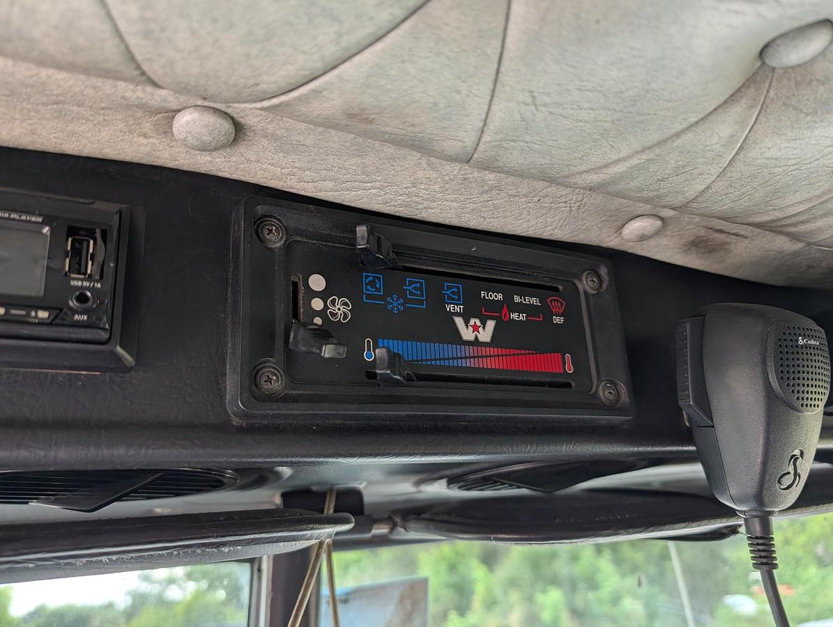 Used 1995 WESTERN STAR 4900