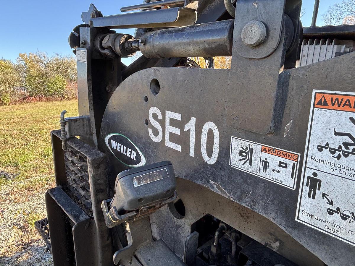 Used 2019 CATERPILLAR AP1000F