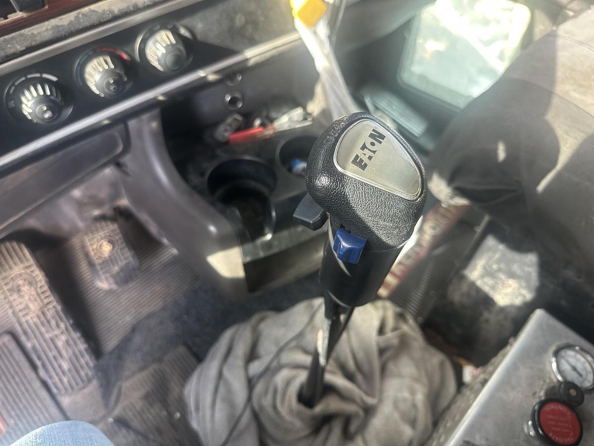 Used 2006 KENWORTH T800