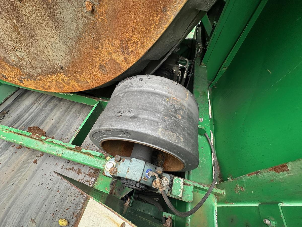 Used 2019 MCCLOSKEY 733RE