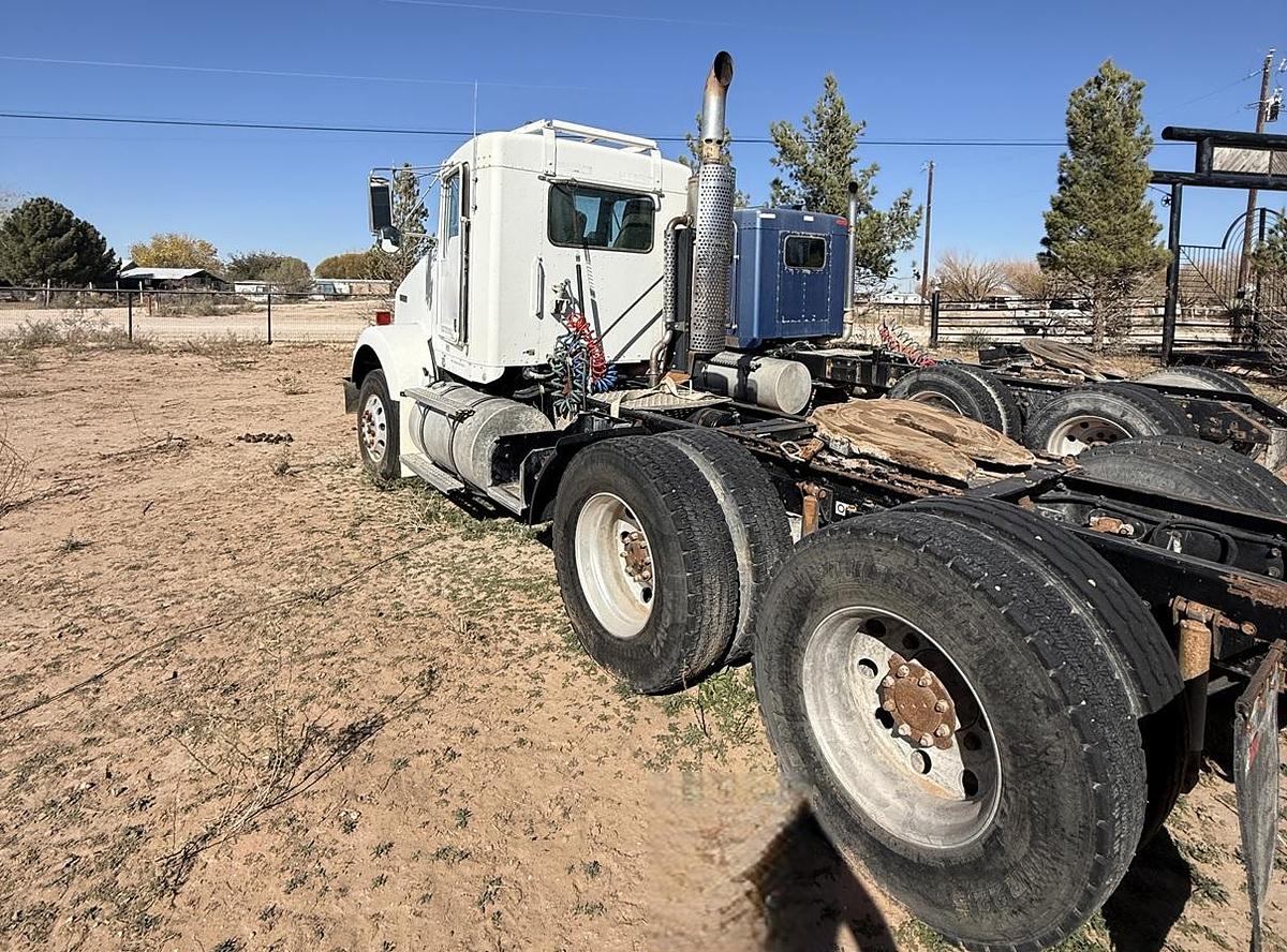 Used 2008 KENWORTH T800