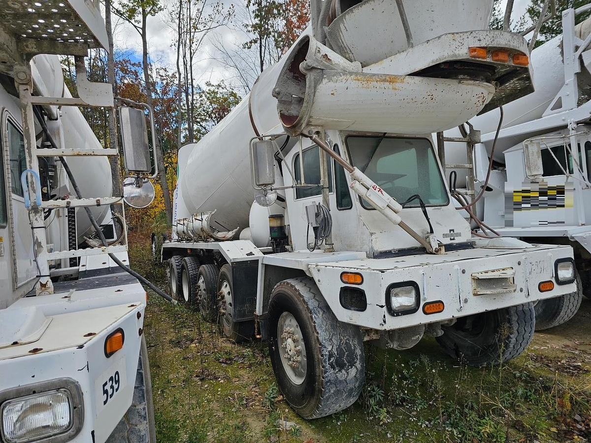 Used 2015 OSHKOSH S2146