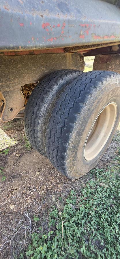 Used 1985 CLEMENT Pup Trailer