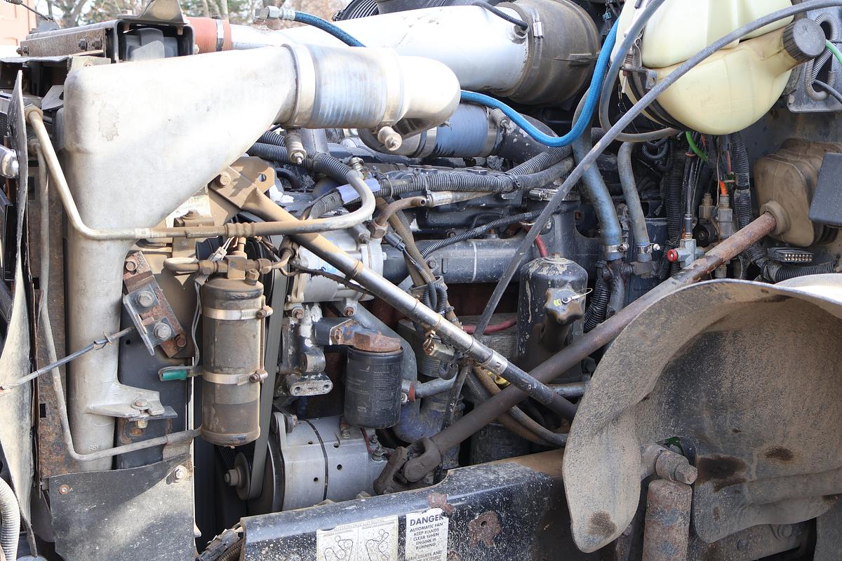 Used 2007 MACK Granite CV713