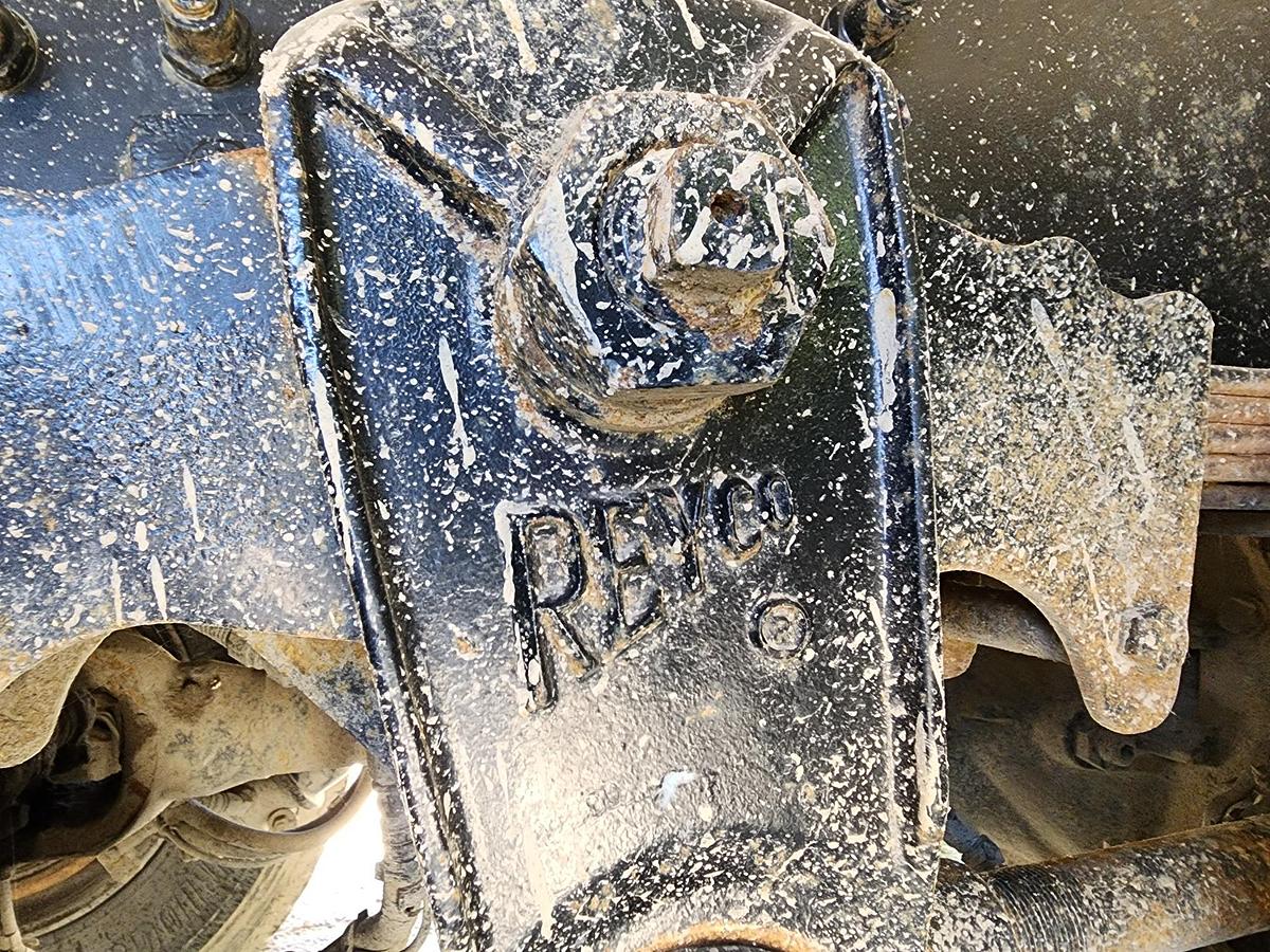 Used 2007 PETERBILT 379 Super Dump HD
