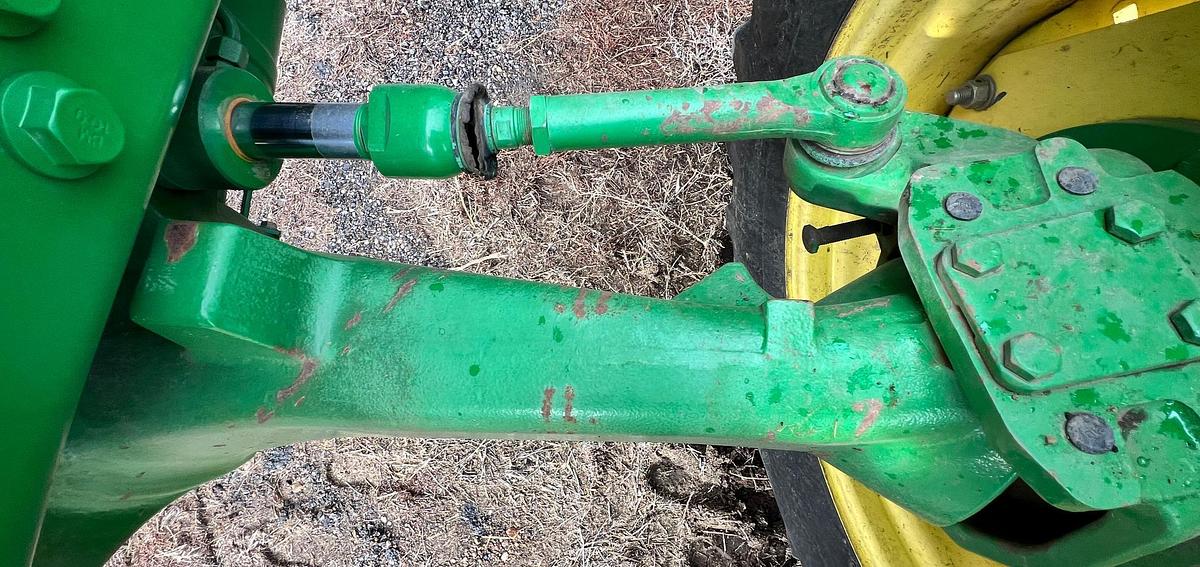 Used 2006 JOHN DEERE 7520