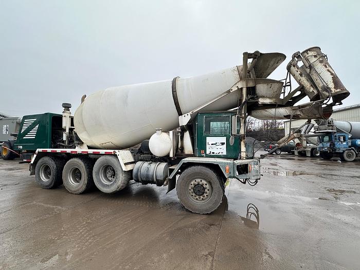 Used 2007 PHOENIX Front Discharge Mixer