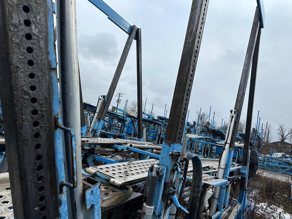 Used 2015 VOLVO VAH Car Hauler