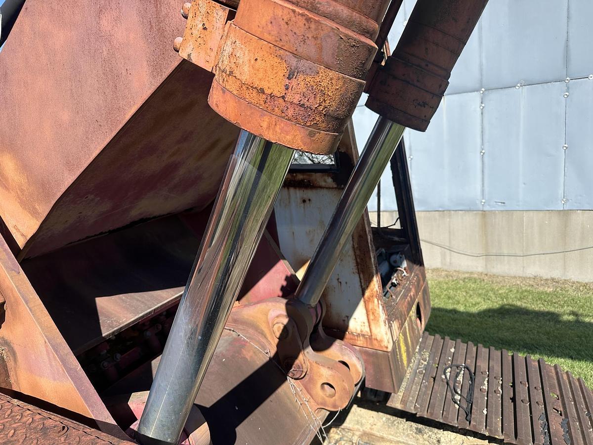 Used 1984 CASE POCLAIN 220CKNA