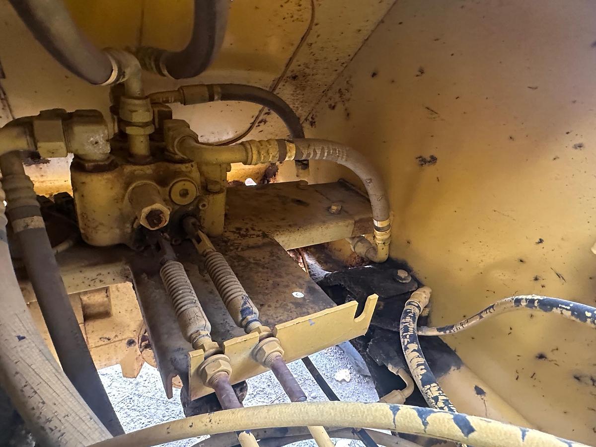 Used 1996 DEERE 444G