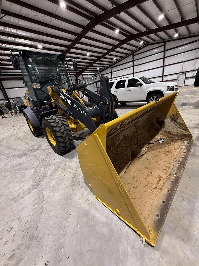 Used 2022 DEERE 324L