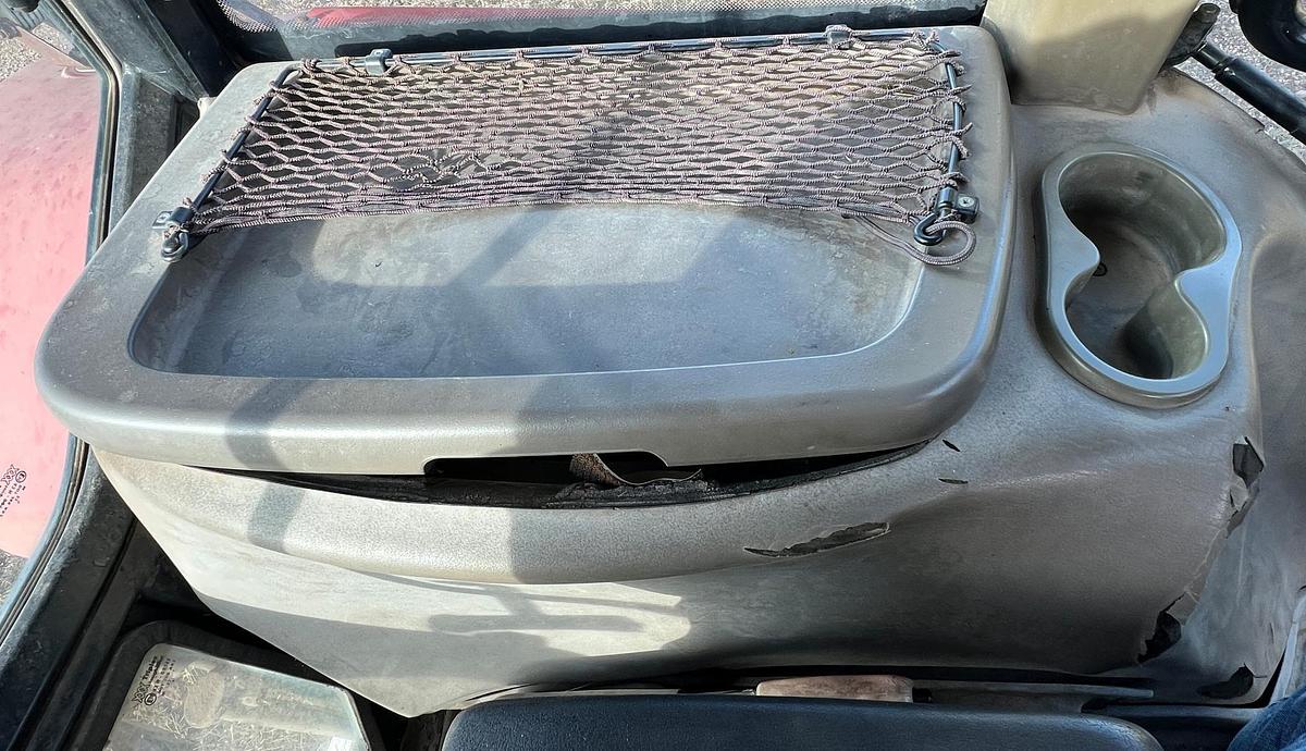 Used 2004 CASE IH MXM130