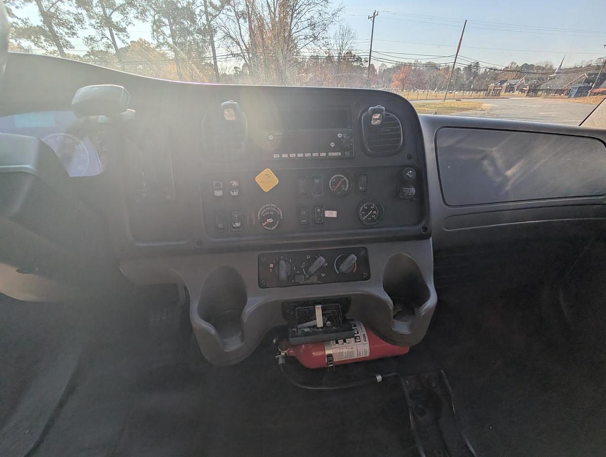 Used 2017 FREIGHTLINER M2 106