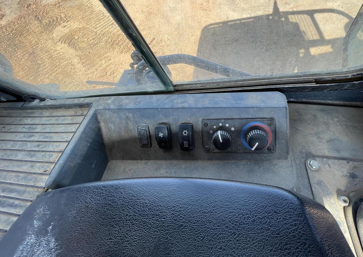Used 2019 DEERE 550K
