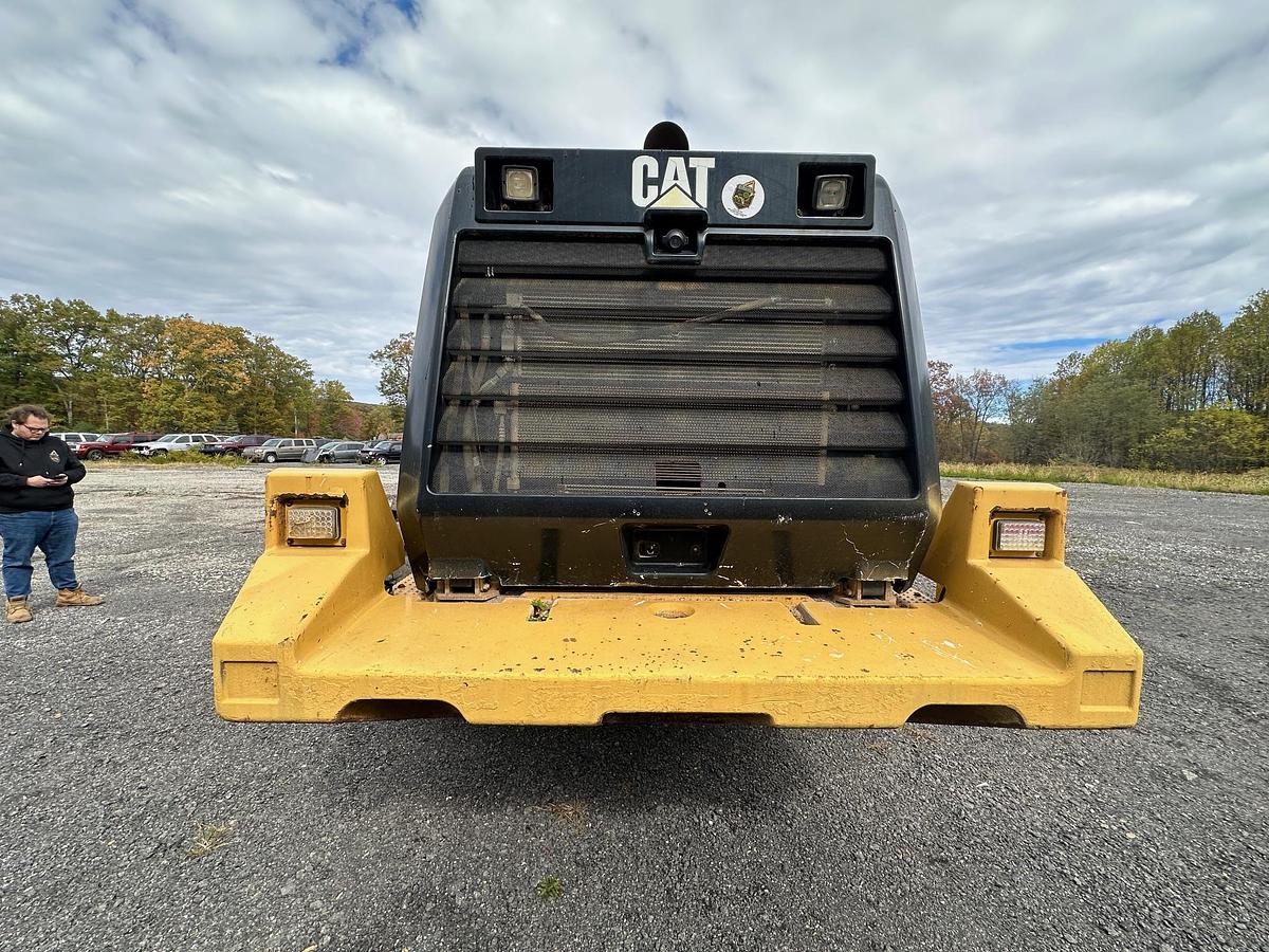 Used 2013 CATERPILLAR 972K