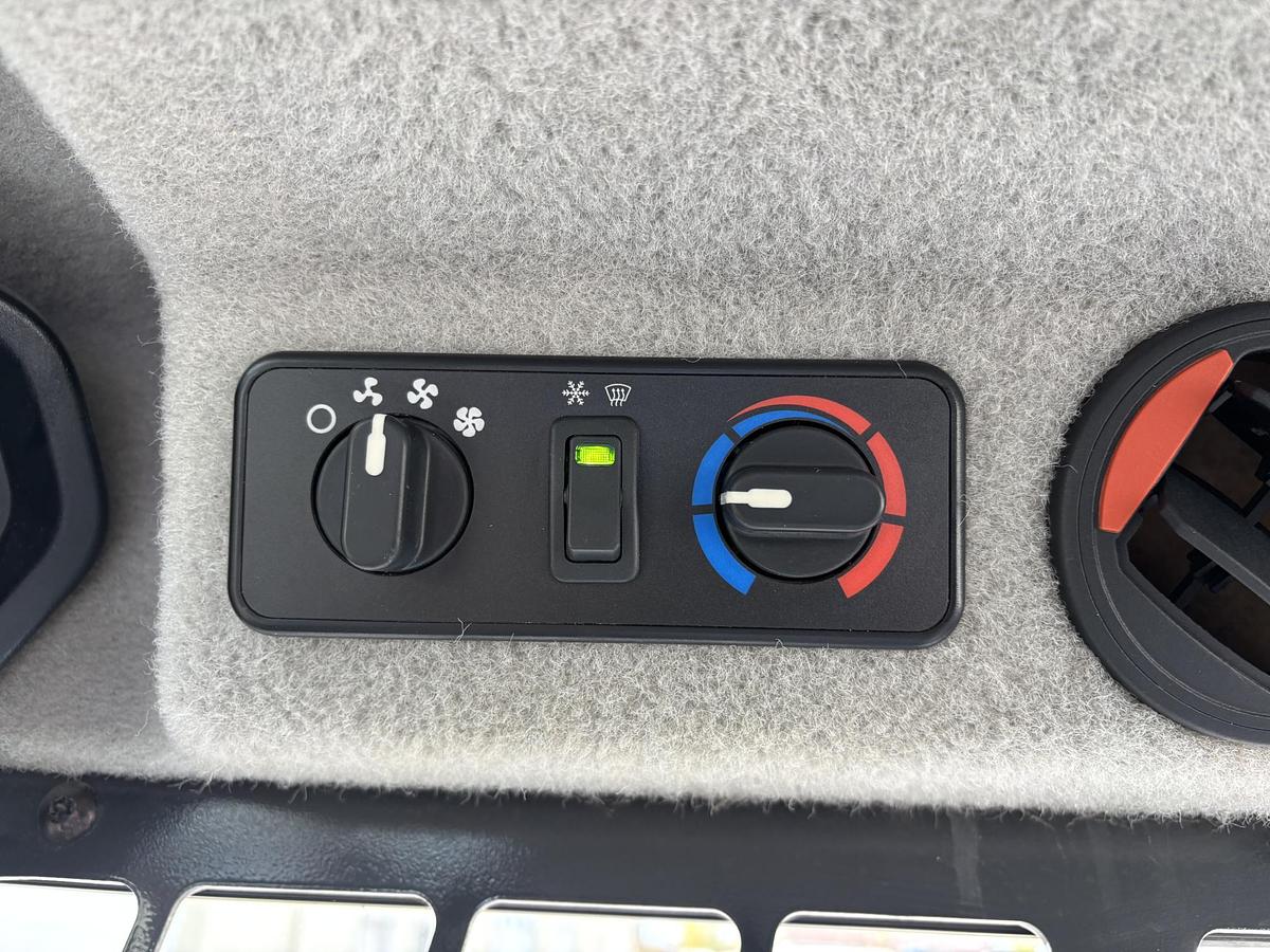 Used 2022 BOBCAT T76