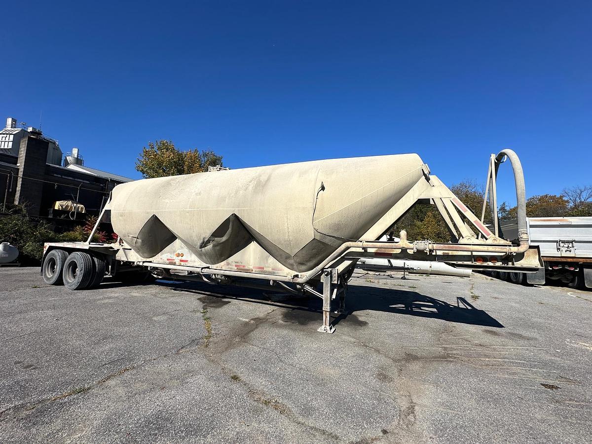 Used 1969 FRUEHAUF Bulk Tanker