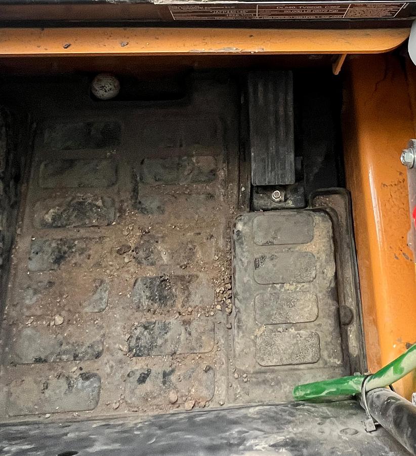 Used 2023 CASE dl550