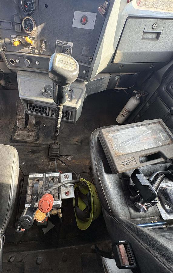 Used 1993 MACK RD6888SX