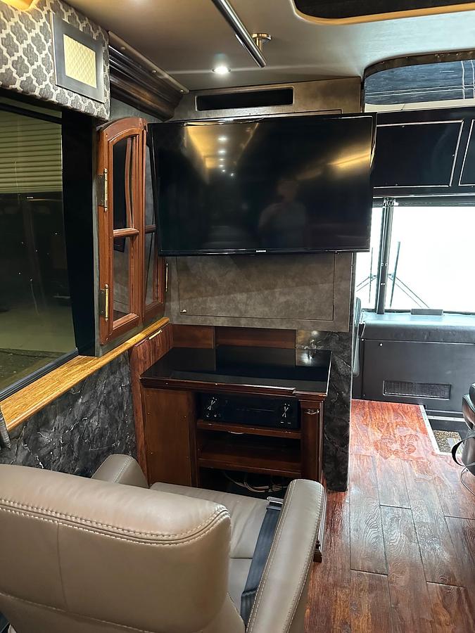 Used 1998 PREVOST XL 45' Executive Coach