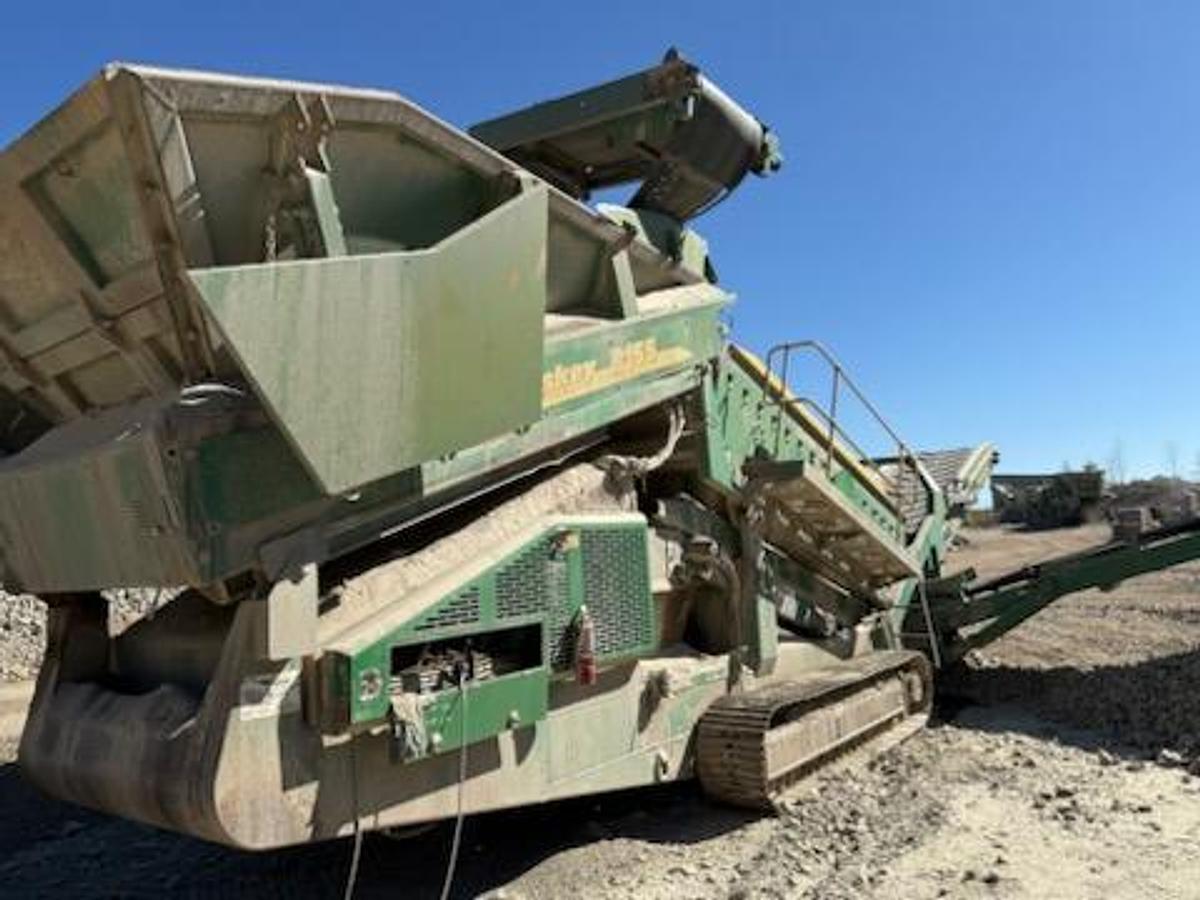 Used 2009 MCCLOSKEY R155