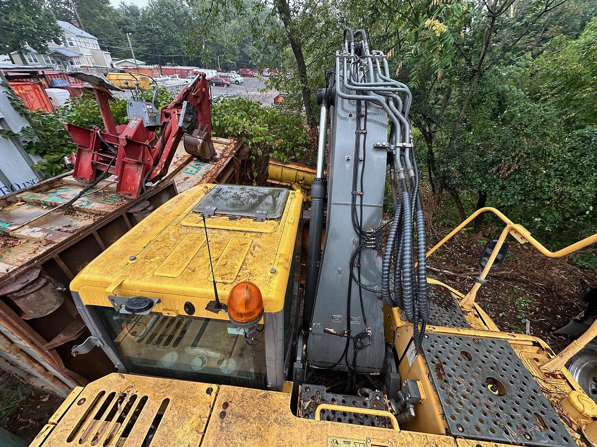 Used 2013 VOLVO ECR235DL