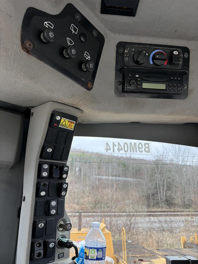 Used 2008 CATERPILLAR 140M VHP