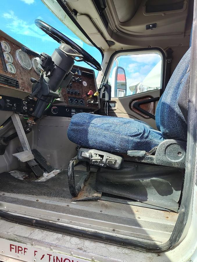 Used 2005 INTERNATIONAL 9400i Eagle