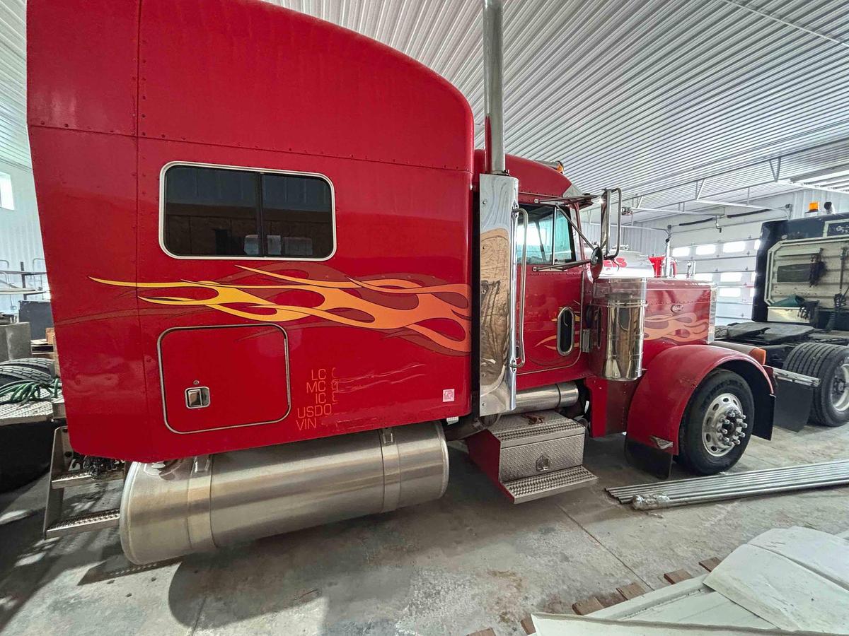 Used 2004 PETERBILT 379