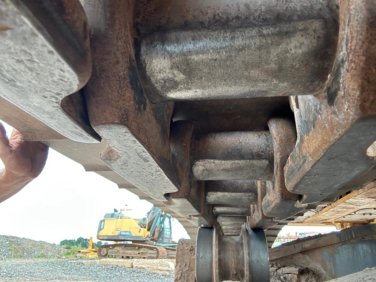 Used 2023 DEERE 670P