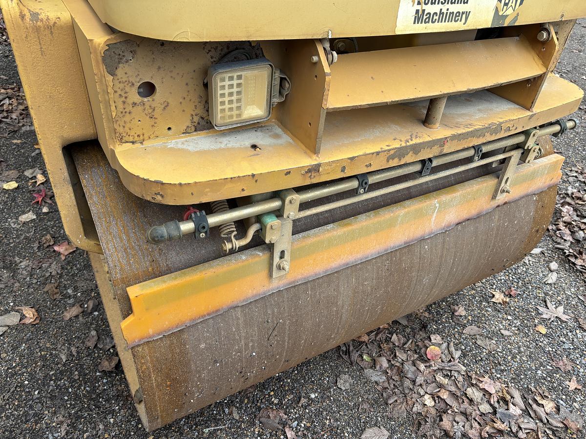 Used 2013 CATERPILLAR CB34