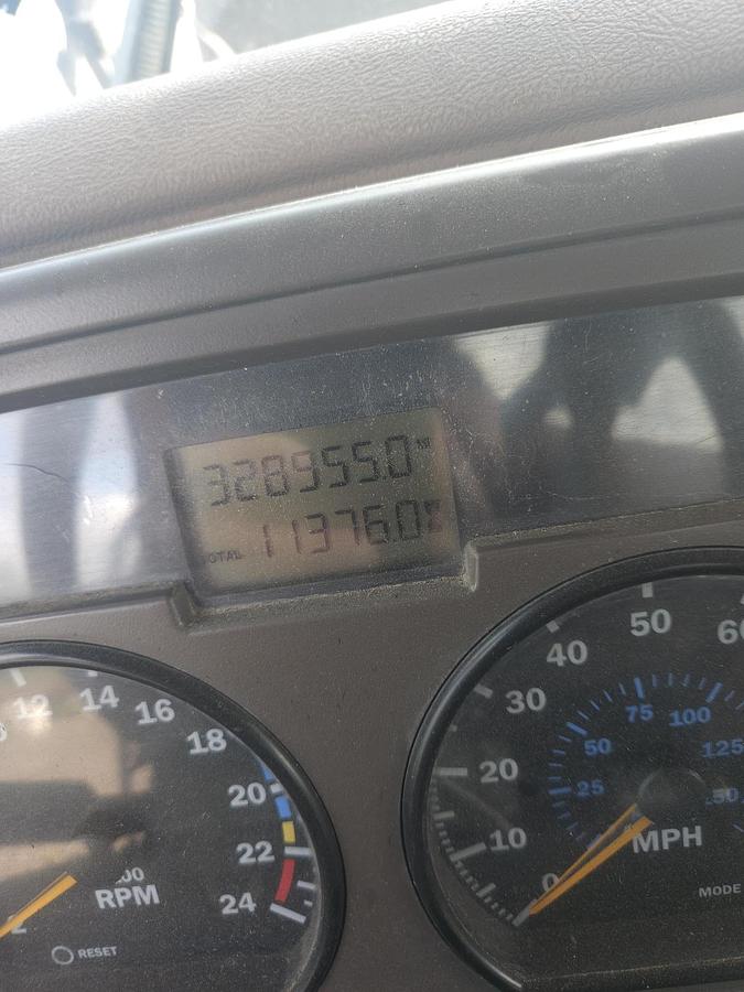 Used 2005 MACK  Granite CV713