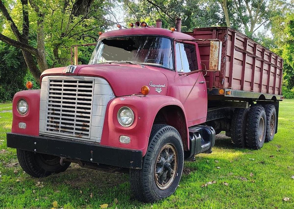 Used 1965 INTERNATIONAL Loadstar 1800