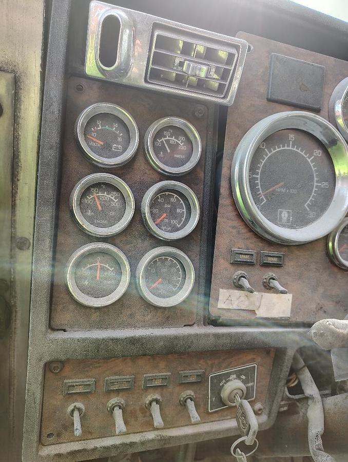 Used 2000 KENWORTH W900