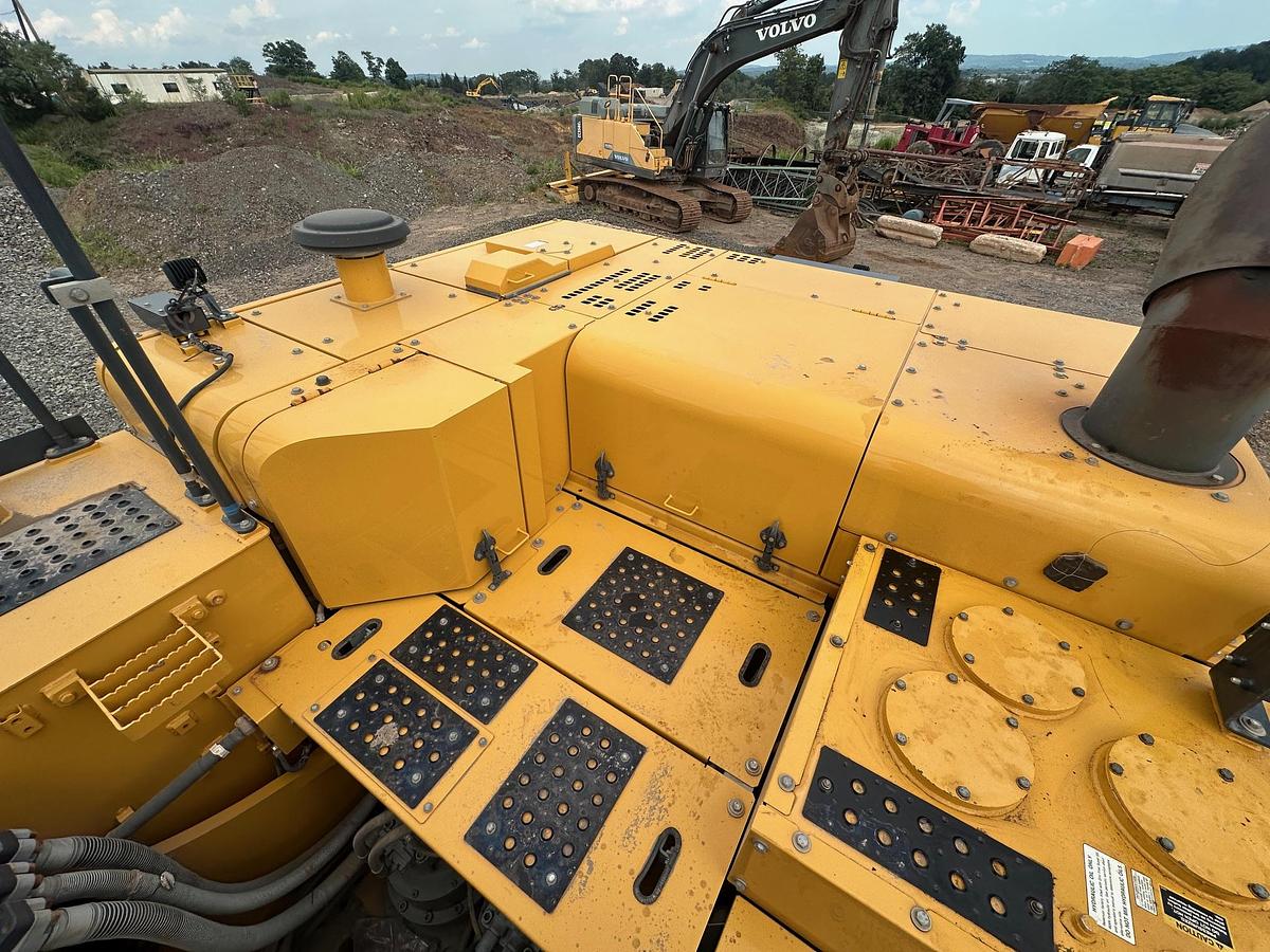 Used 2023 DEERE 670P