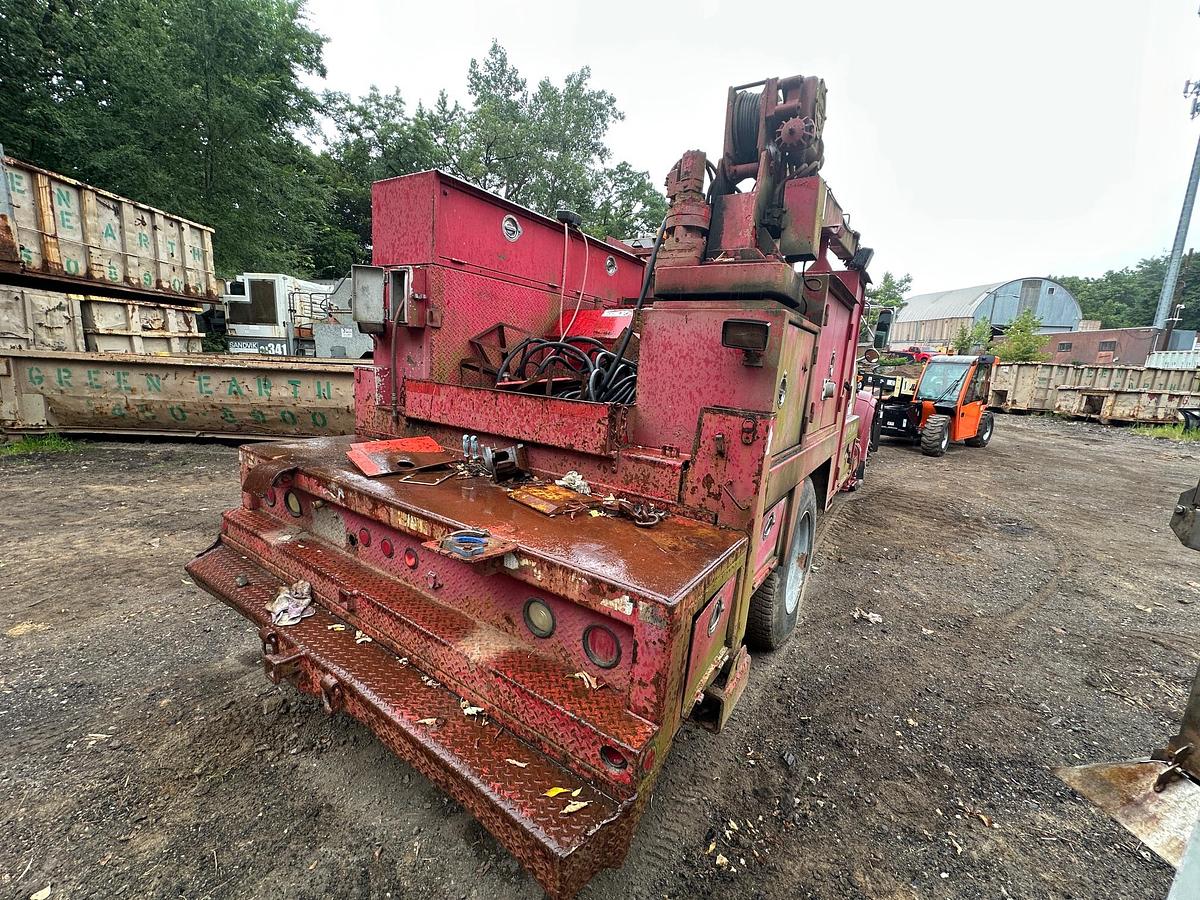 Used 2001 INTERNATIONAL 4700 Service Truck