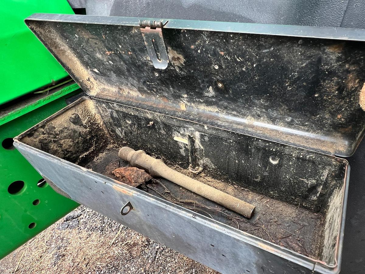 Used 2006 JOHN DEERE 7520